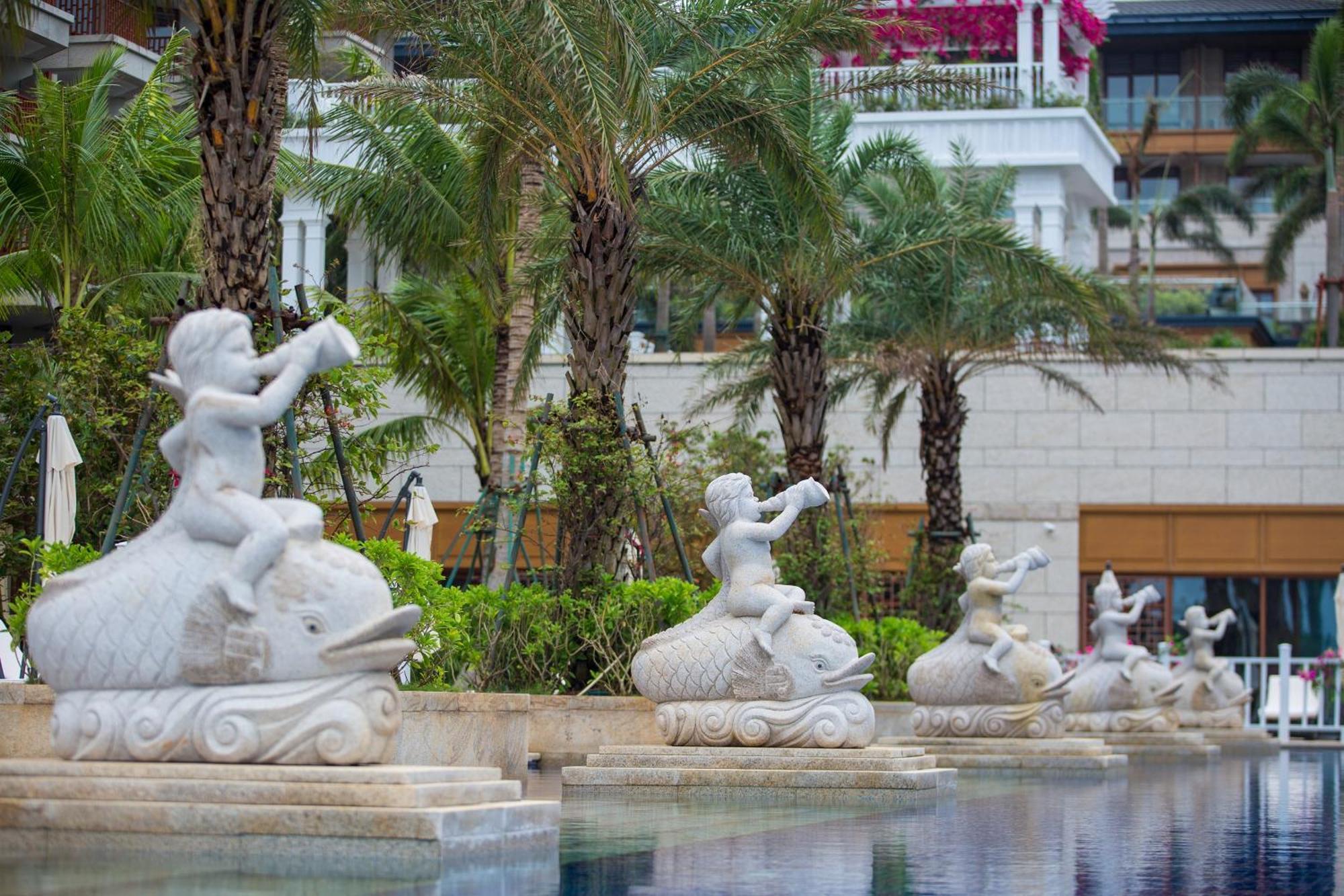 Wyndham Grand Plaza Royale Wenchang Bagian luar foto