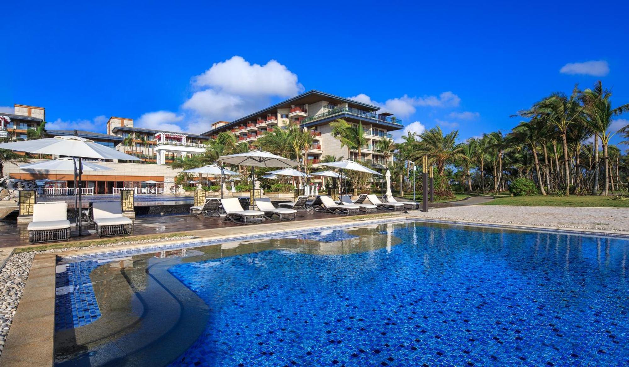 Wyndham Grand Plaza Royale Wenchang Bagian luar foto