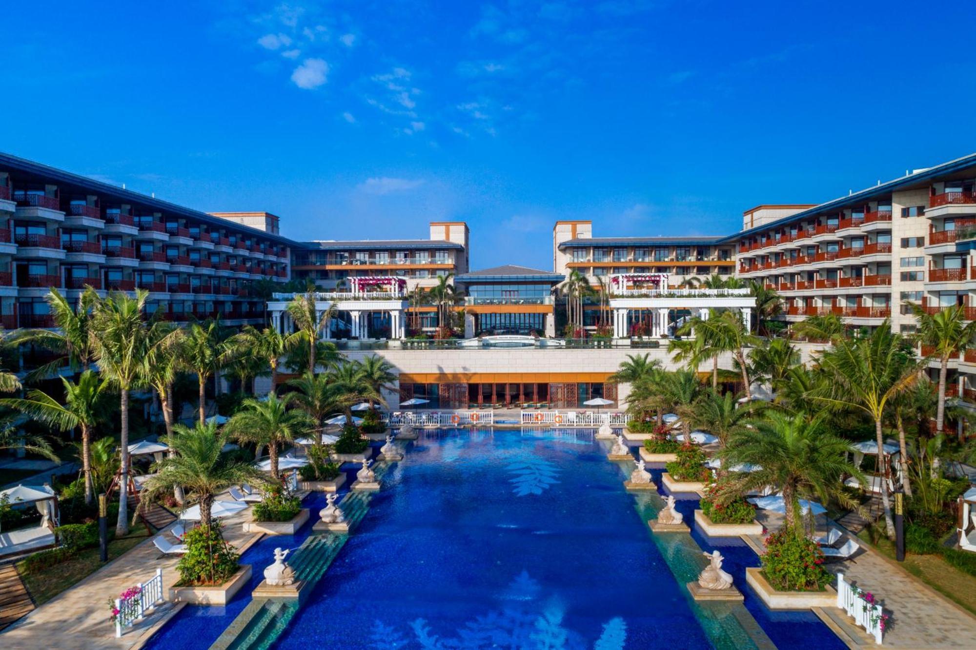 Wyndham Grand Plaza Royale Wenchang Bagian luar foto