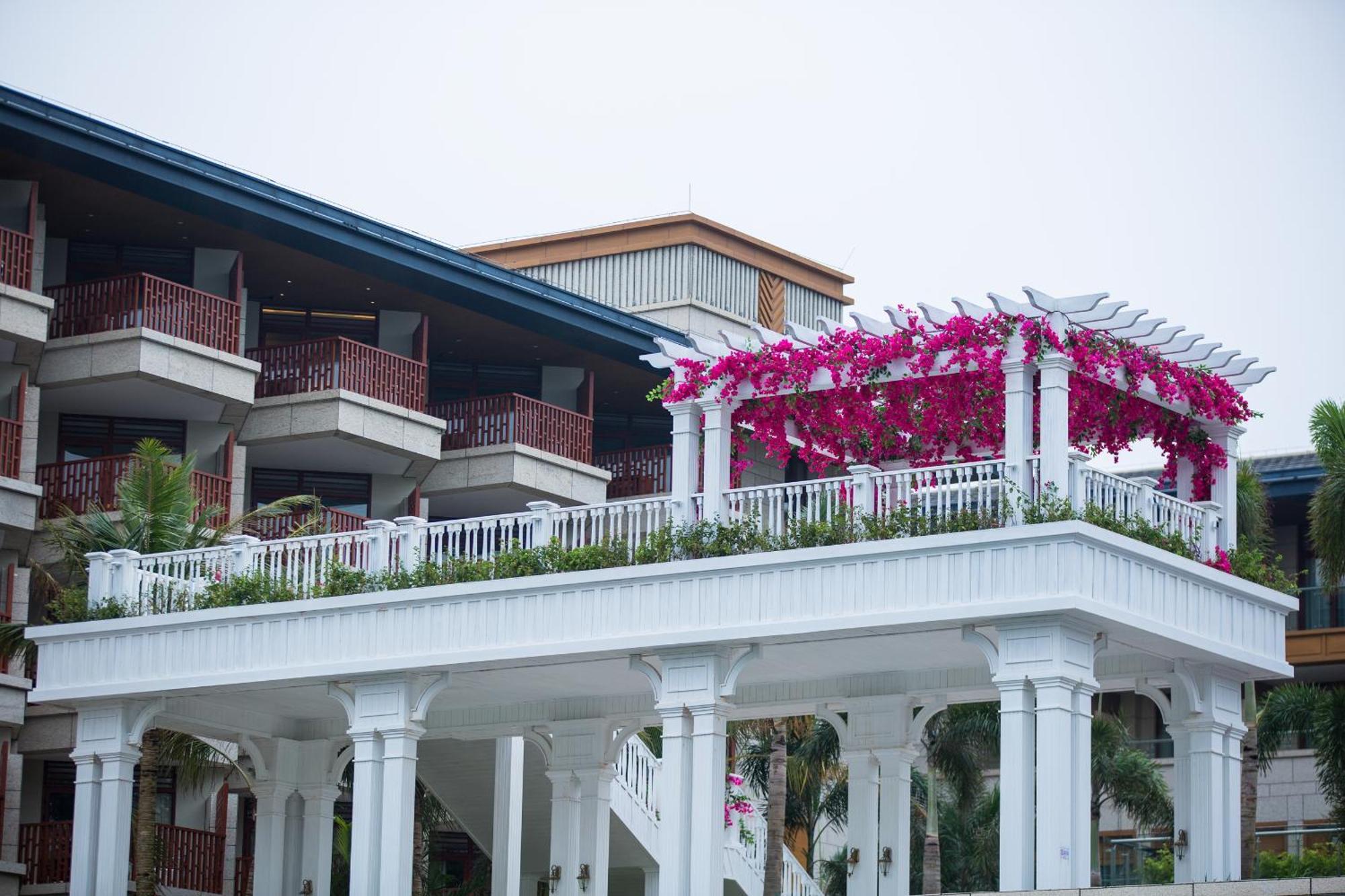 Wyndham Grand Plaza Royale Wenchang Bagian luar foto