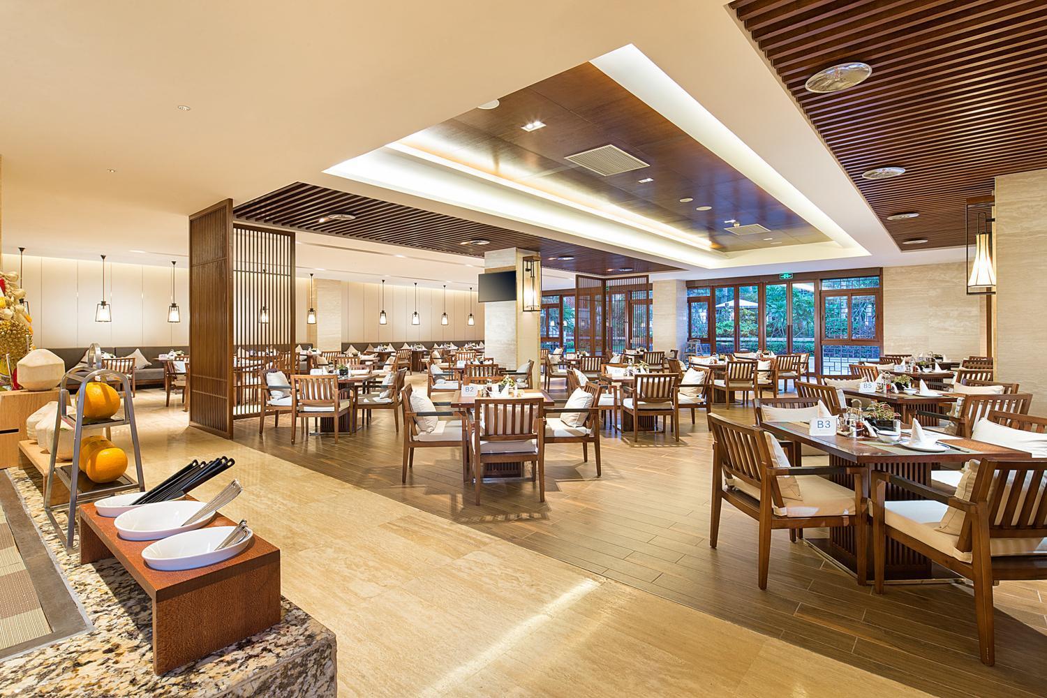 Wyndham Grand Plaza Royale Wenchang Bagian luar foto