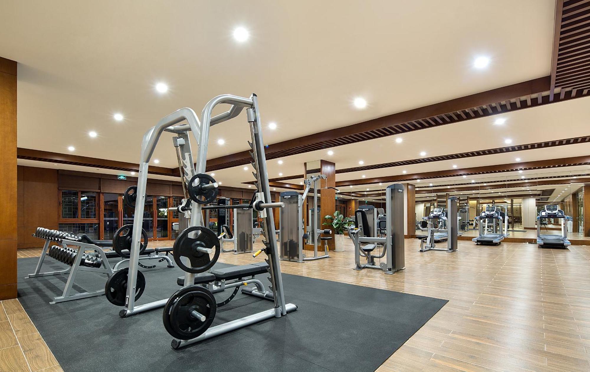 Wyndham Grand Plaza Royale Wenchang Bagian luar foto