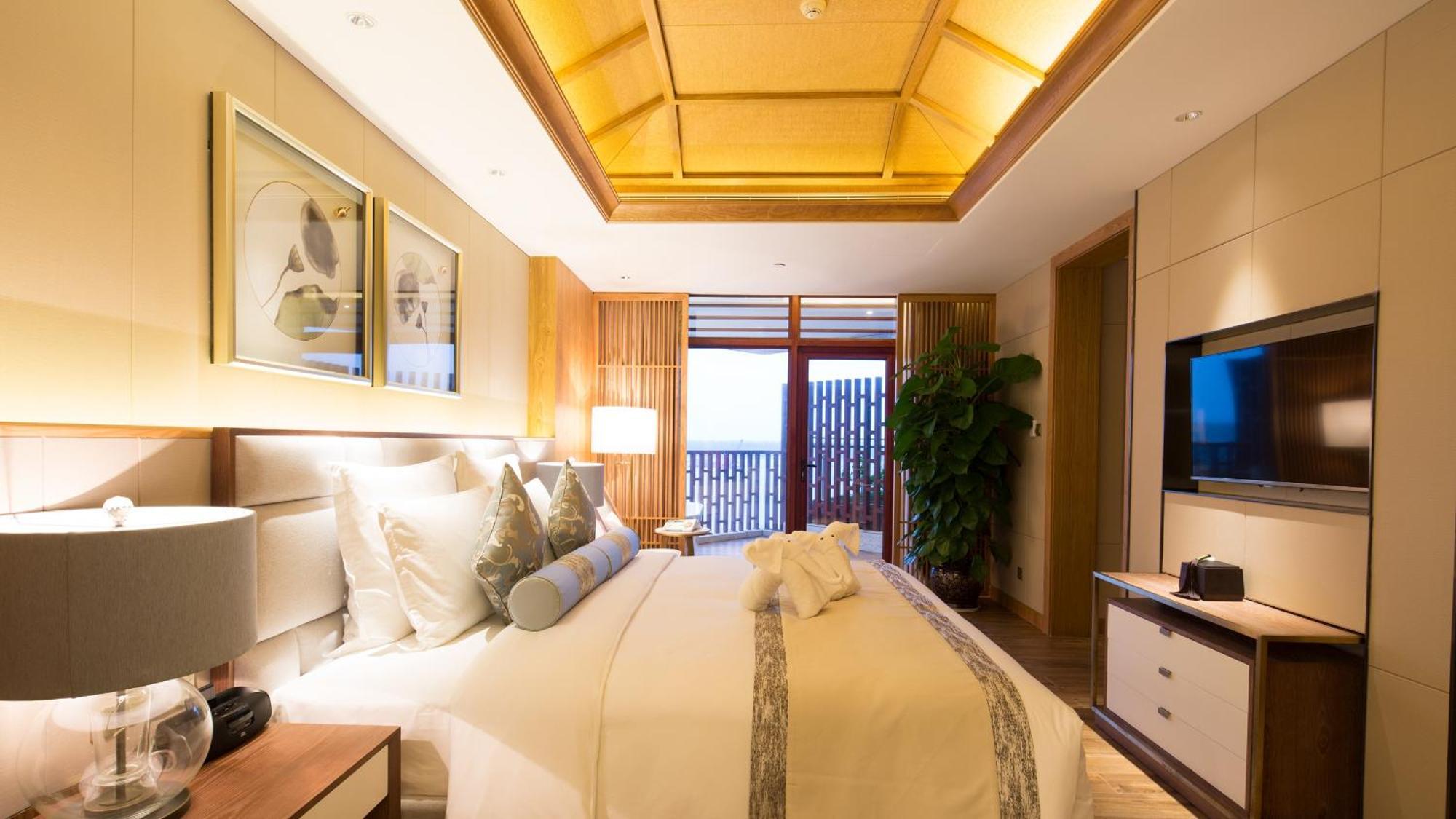 Wyndham Grand Plaza Royale Wenchang Bagian luar foto
